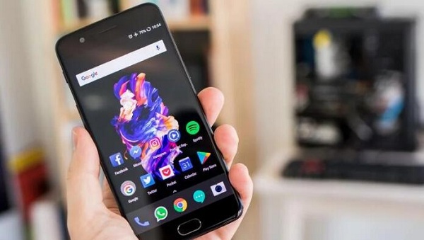 OnePlus 5 4G Smartphone Review